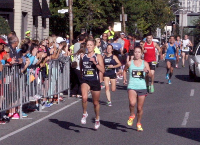 CMA 5K - Annie finish